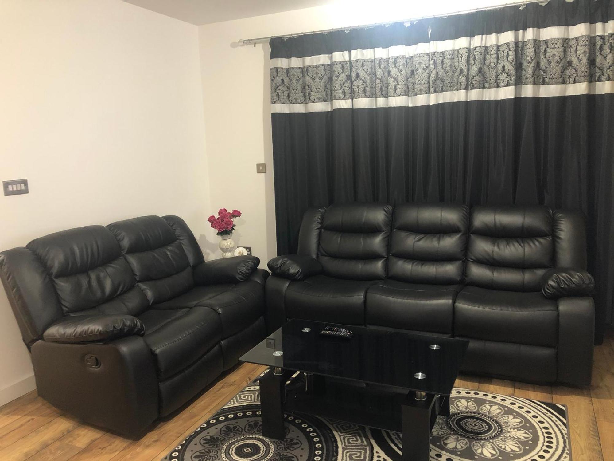 Luxury Kingsize Bedroom With Private Bathroom Northolt  Bagian luar foto